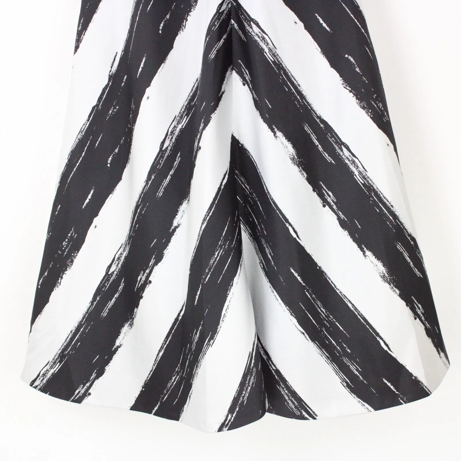 Black and White Chevron Midi Skirt for Women, Size Small