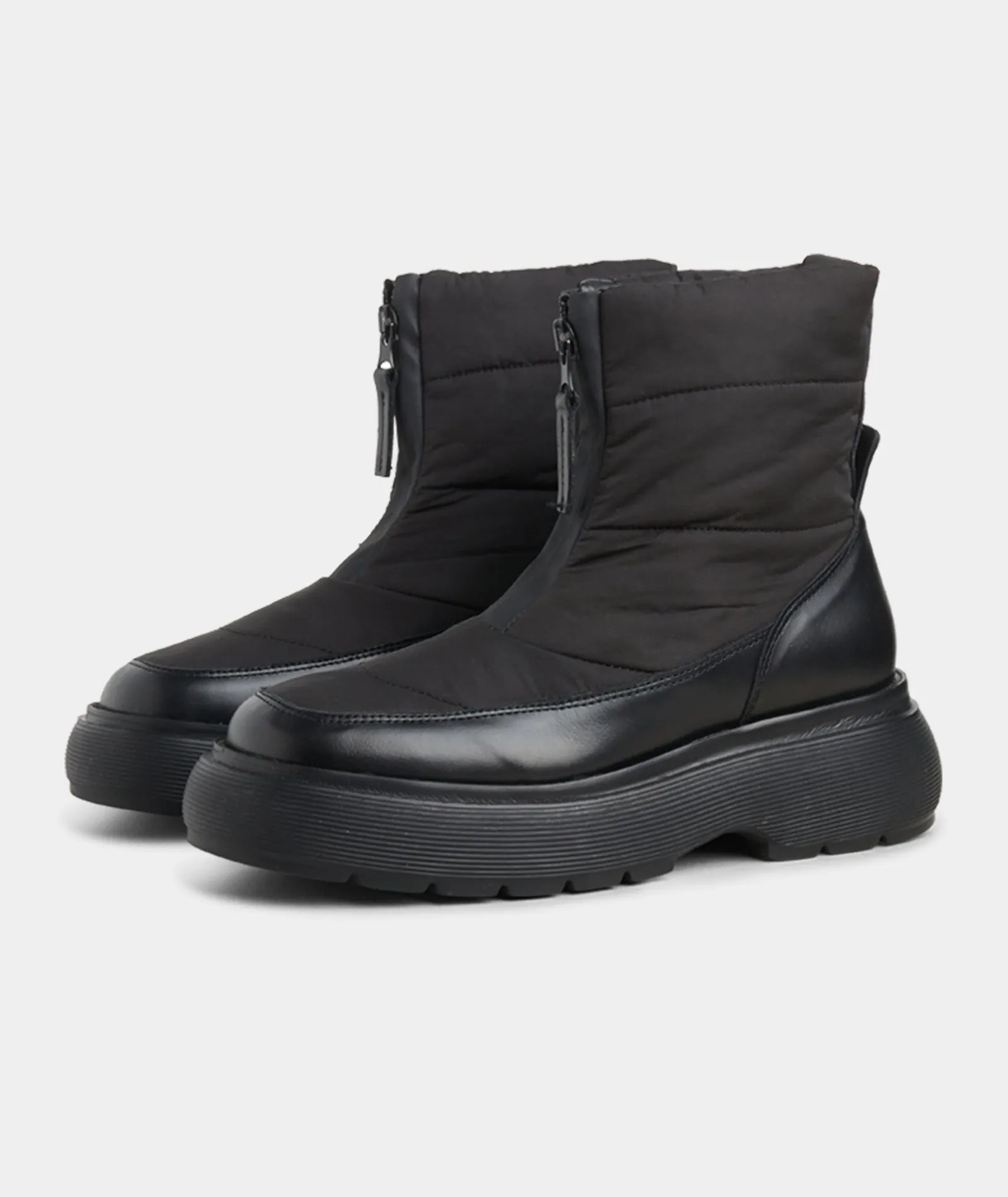 Black Cloud Snow Boots Nylon