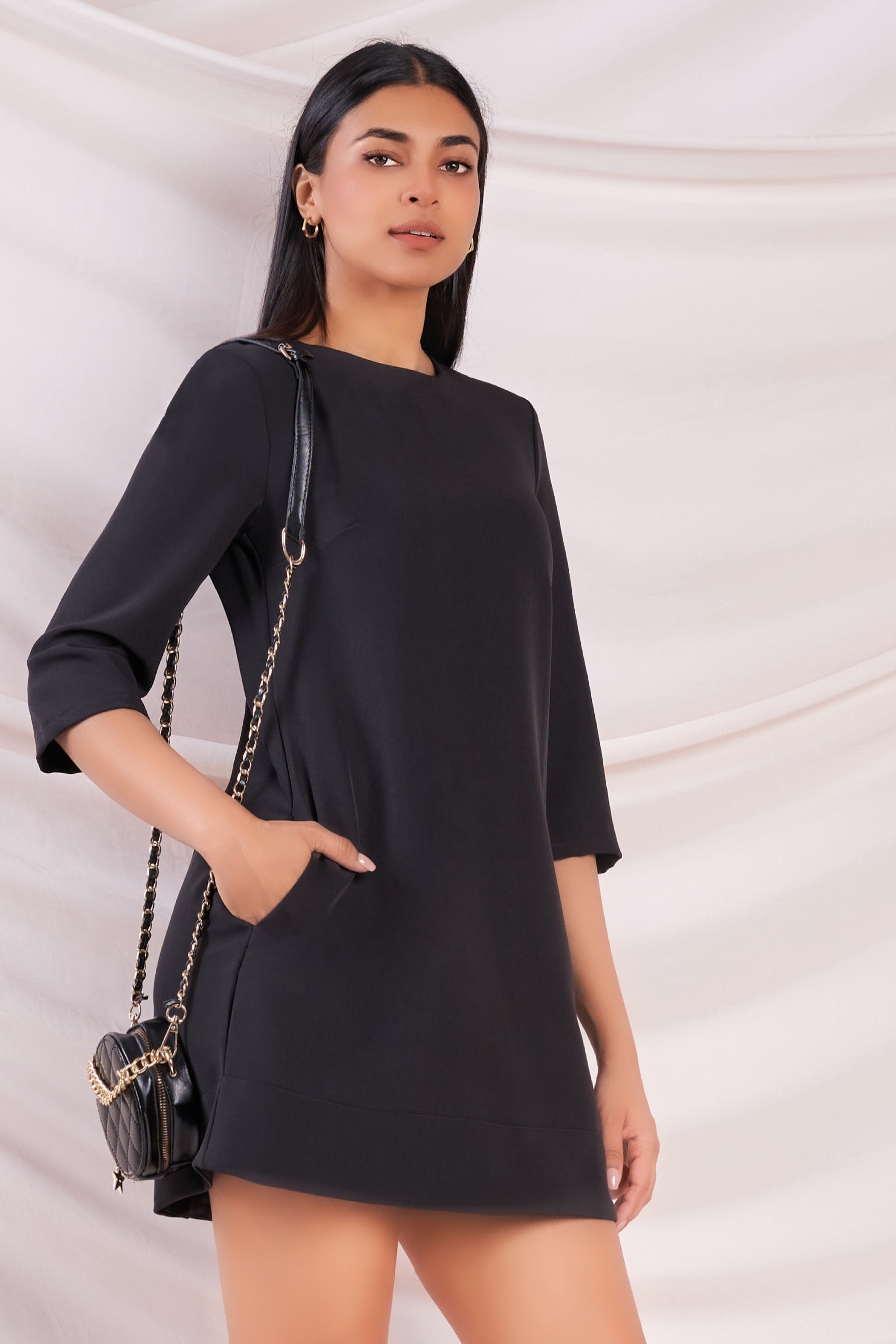 Black Mini Shift Dress - Google SEO Result: Stylish Black Mini Dress for Women, Effortless and Versatile