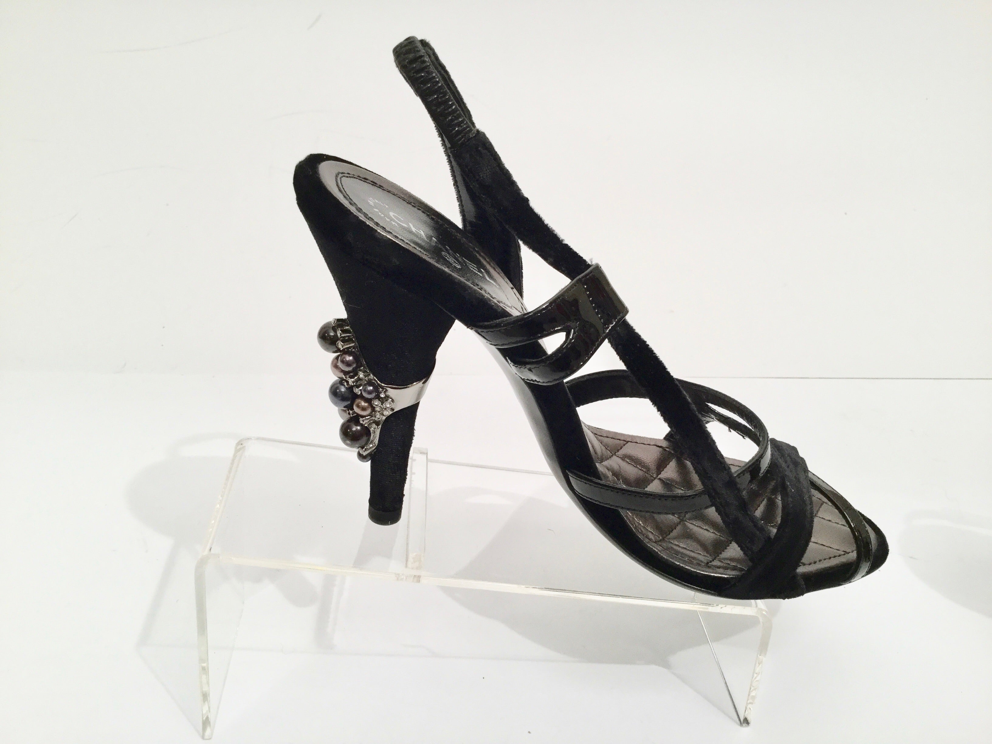 Chanel 04A 2004 Fall Black Velvet Patent Leather Sandal Heels - Pearl Embellished (EU 38.5)