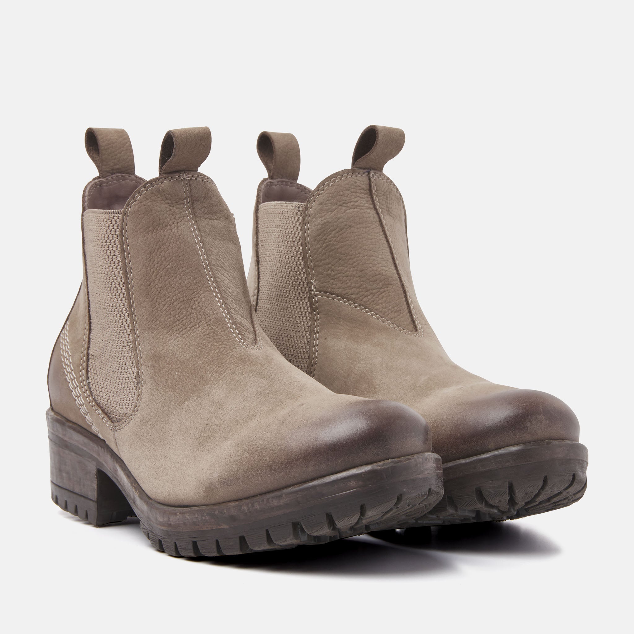 Chelsea boots taupe