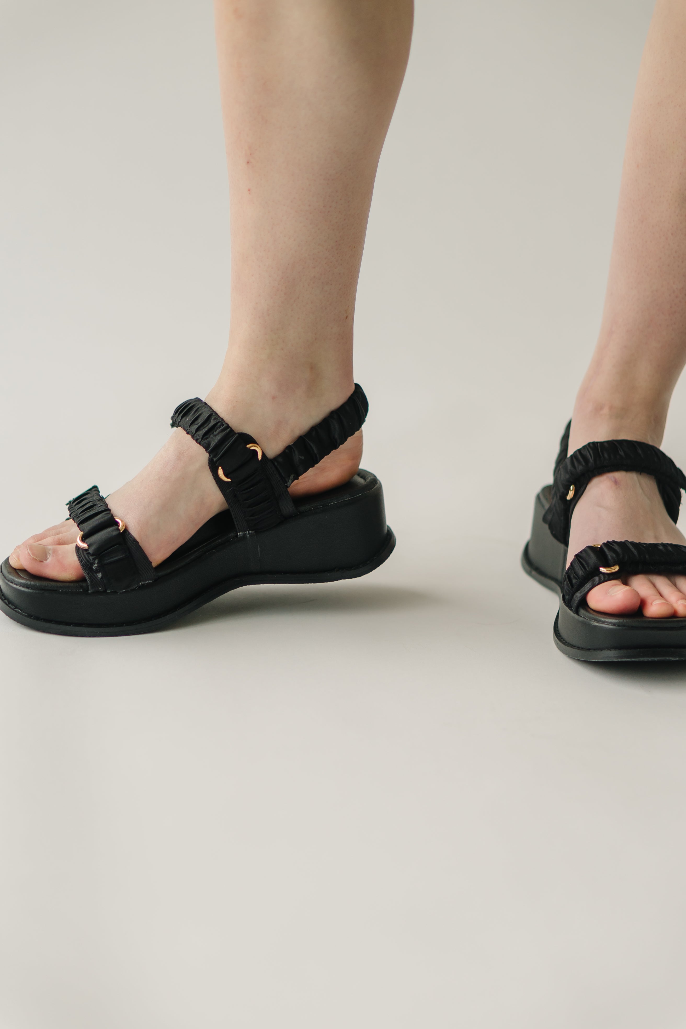 Chinese Laundry Black Sandal