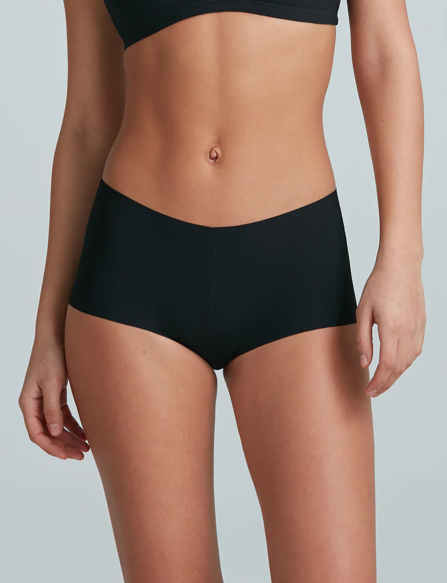 Classic Boyshort: High-Rise Women's Underwear with Comfortable Fit and Timeless Style.