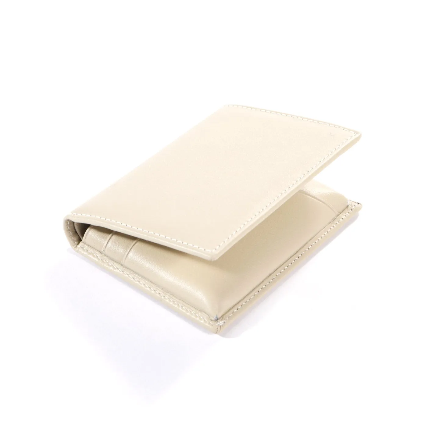 COMME DES GARCONS SA0641 CLASSIC LEATHER WALLET OFF WHITE