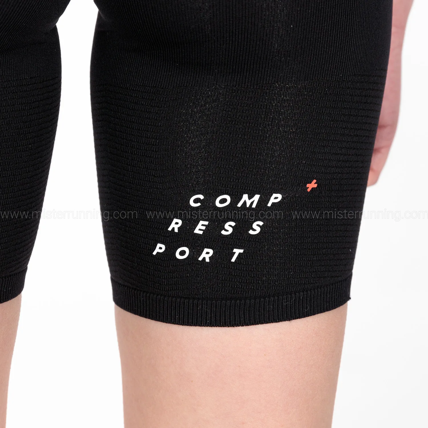 Compression shorts - Black - 8 inches length - Under Control technology