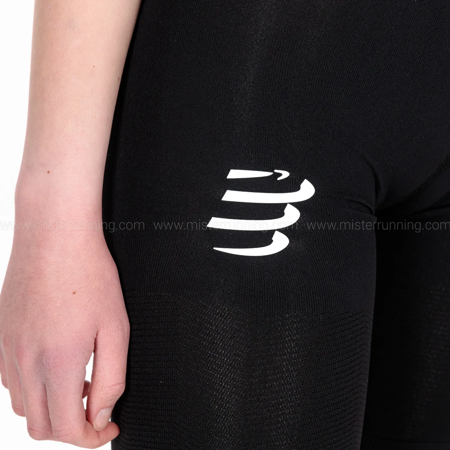 Compression shorts - Black - 8 inches length - Under Control technology