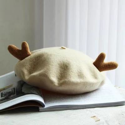 Cute Christmas beret with antler design - BY51011