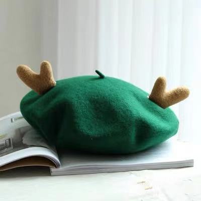 Cute Christmas beret with antler design - BY51011