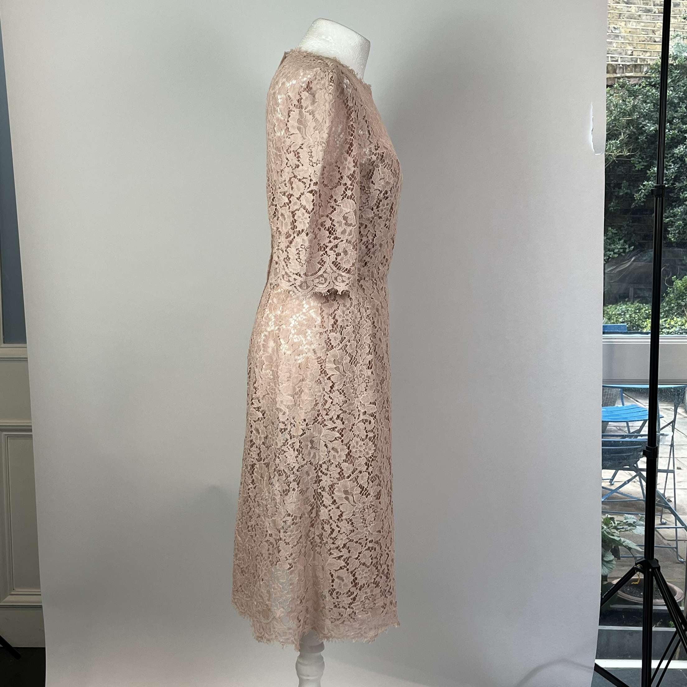 D&G Nude Pink Lace Shift Dress Size Medium