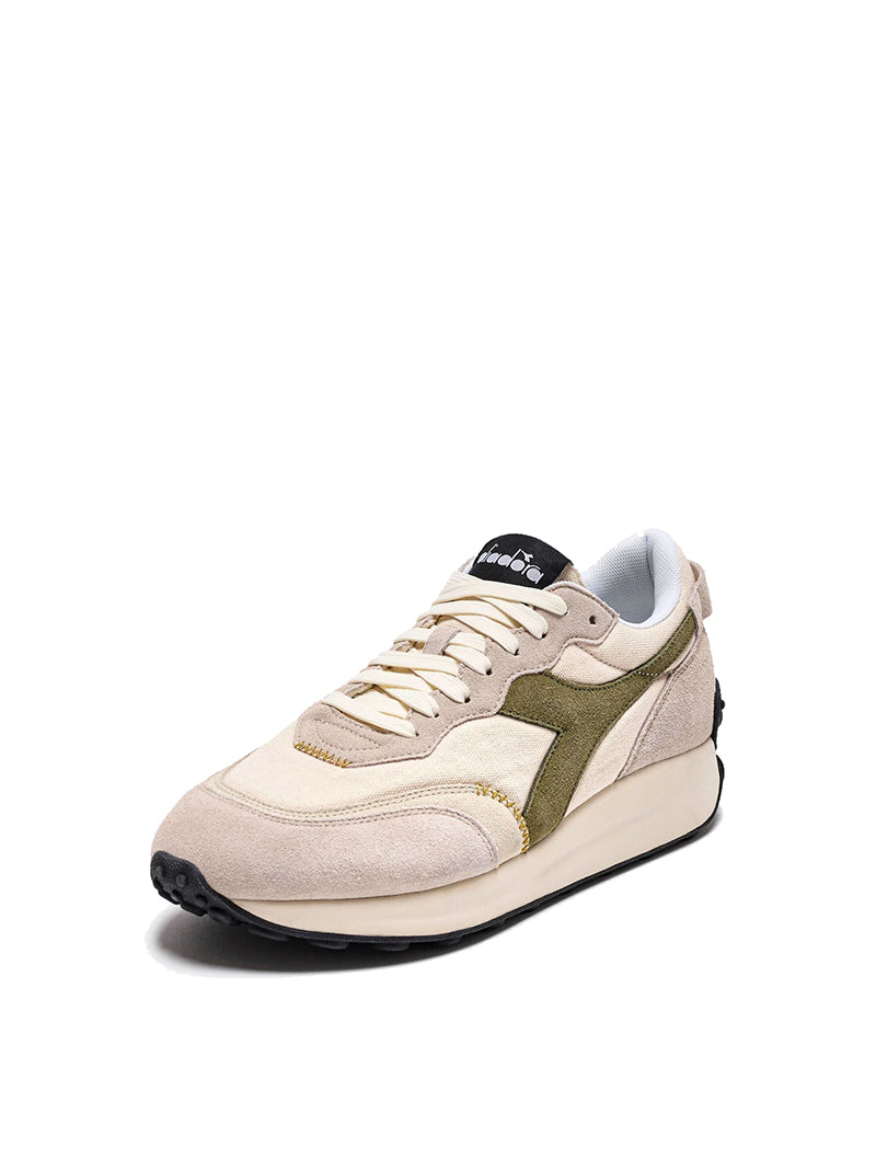 Diadora Women's Race Suede SW Trainer - Pristine/Whitecap Gray.