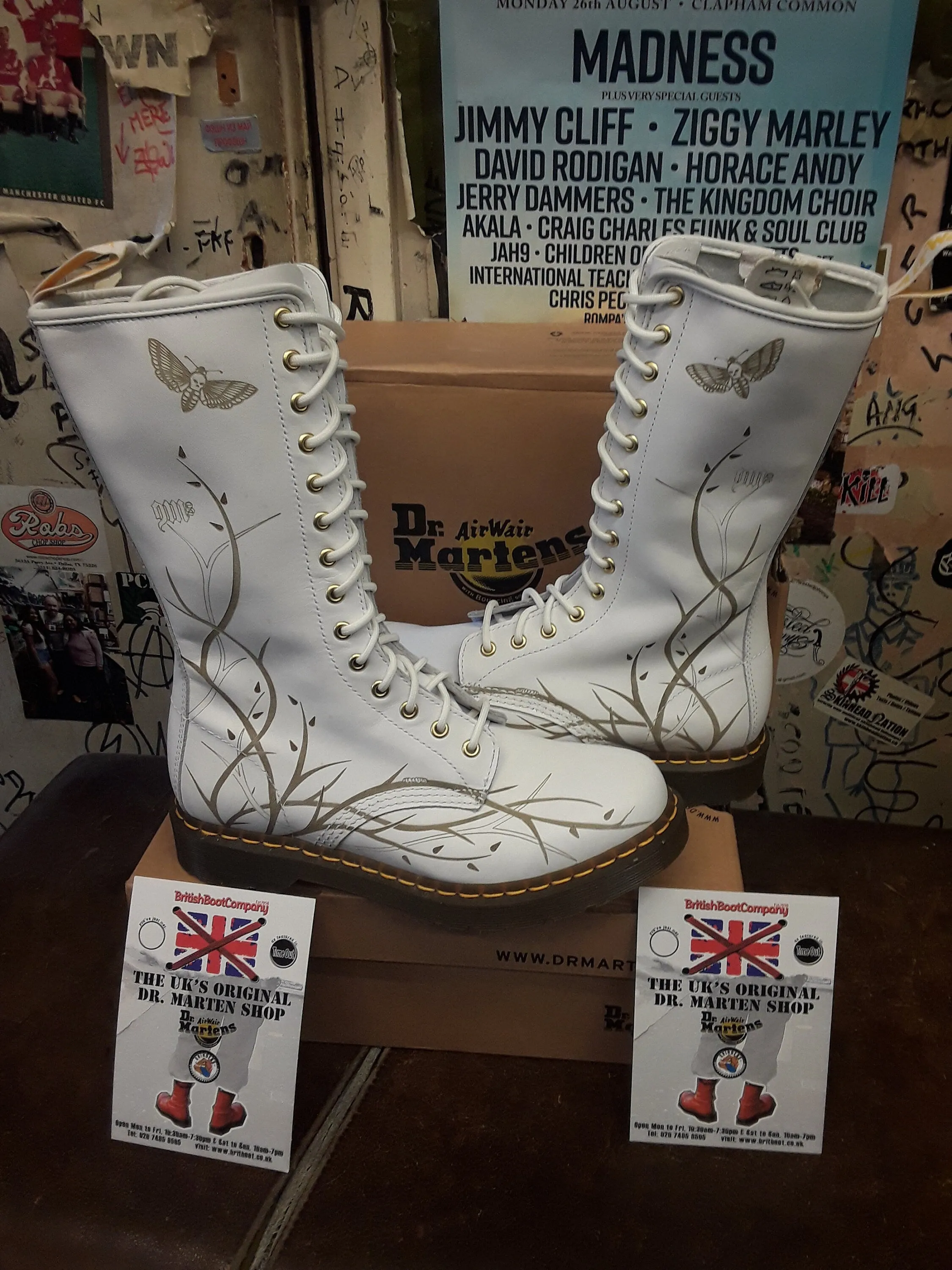 Dr. Martens 1C59 White 14-Hole Zip Boot Size 8