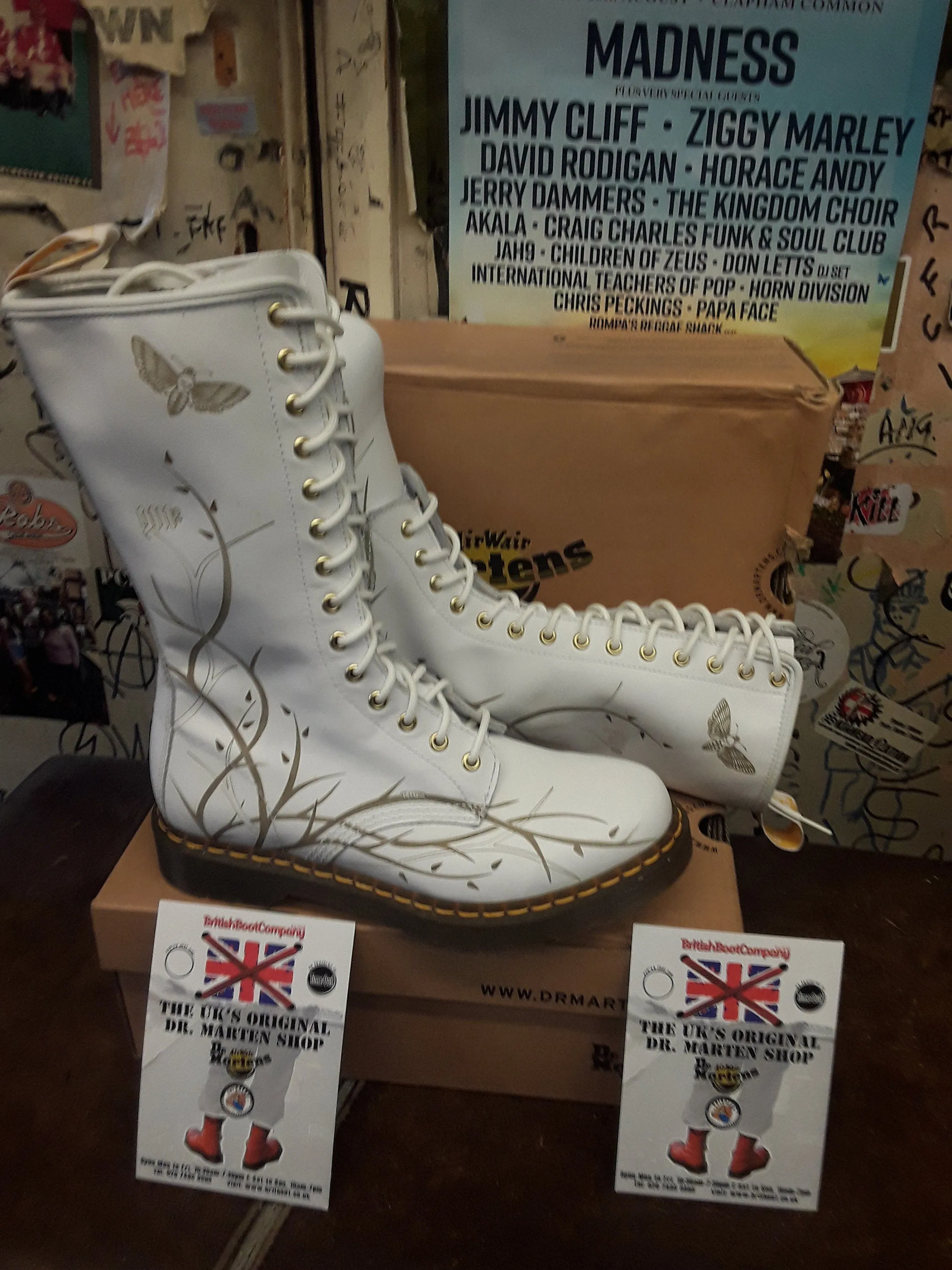 Dr. Martens 1C59 White 14-Hole Zip Boot Size 8