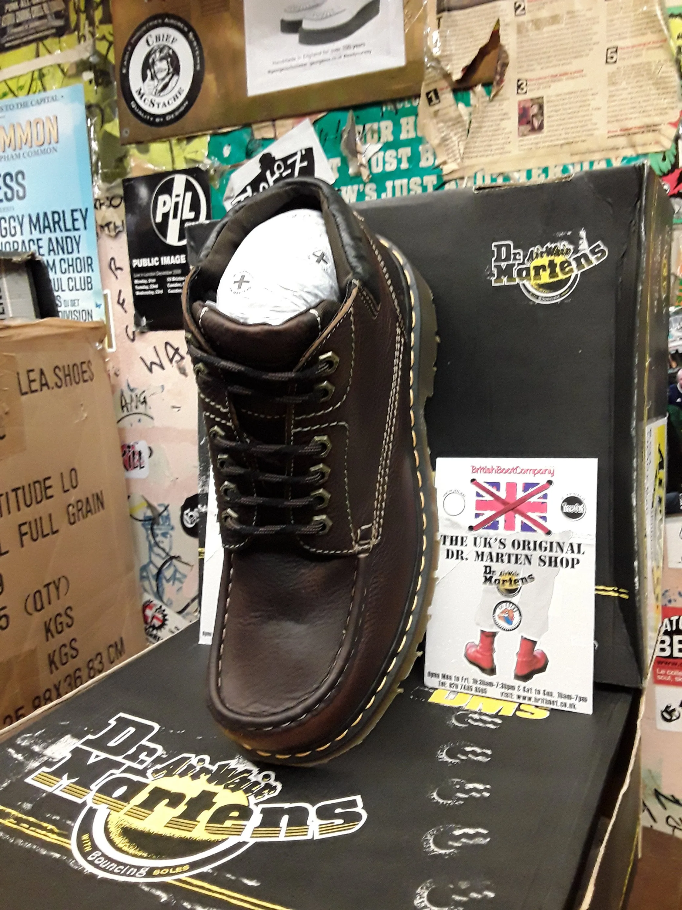 Dr. Martens 8A26 Bark Grizzly 6-Hole Boot Size 10