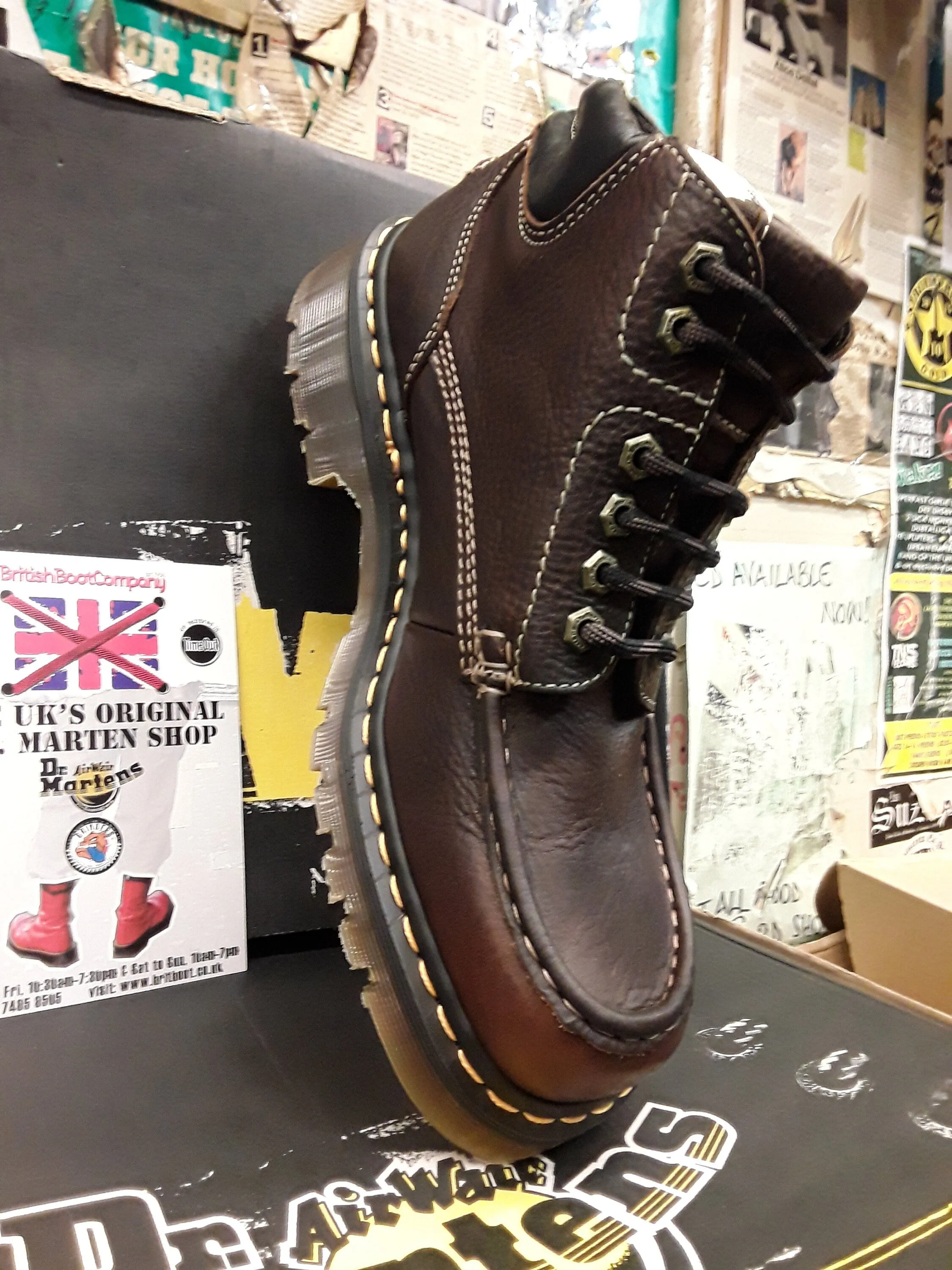 Dr. Martens 8A26 Bark Grizzly 6-Hole Boot Size 10