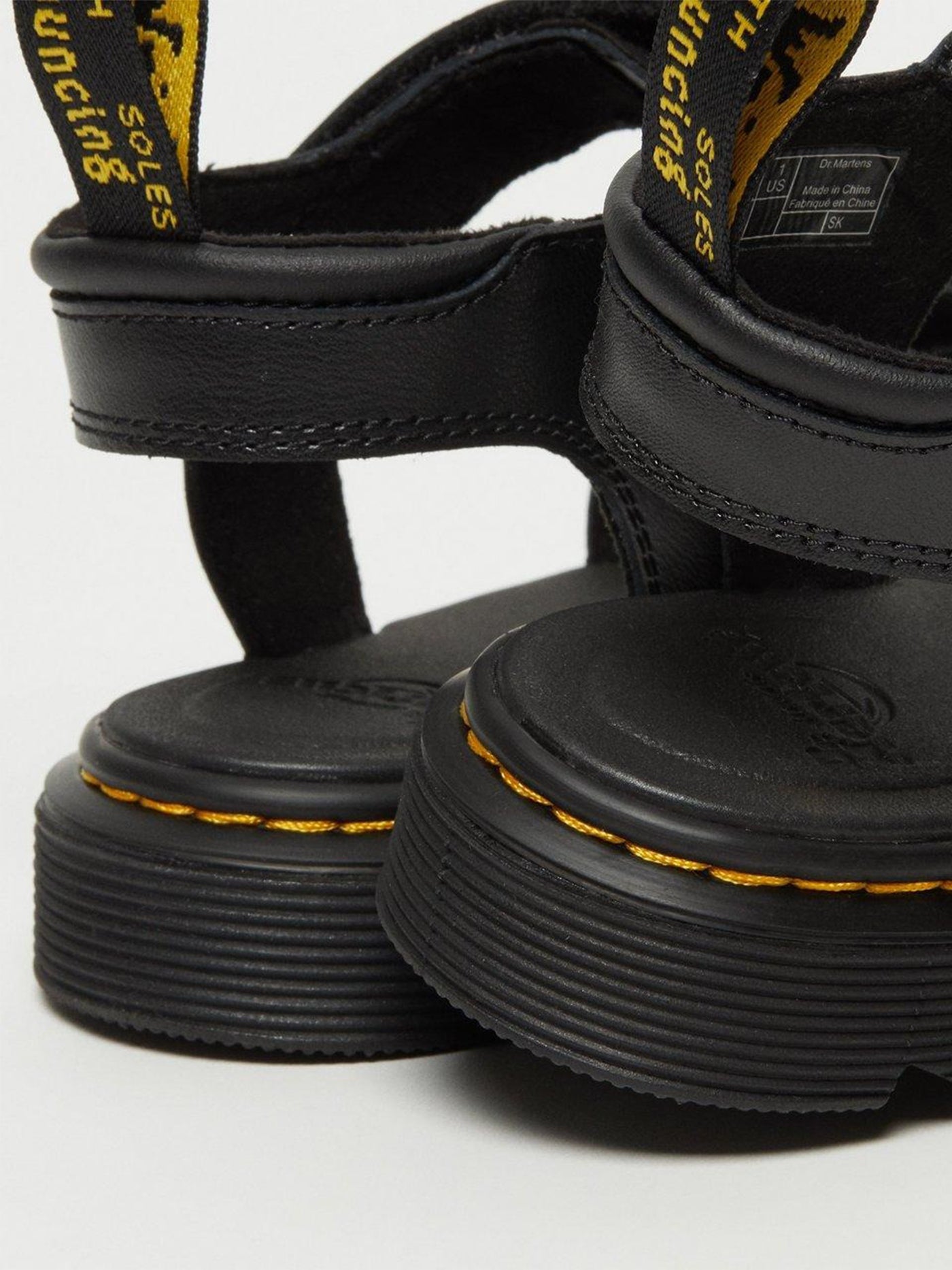 Klaire T Lamper Black Sandals for Kids