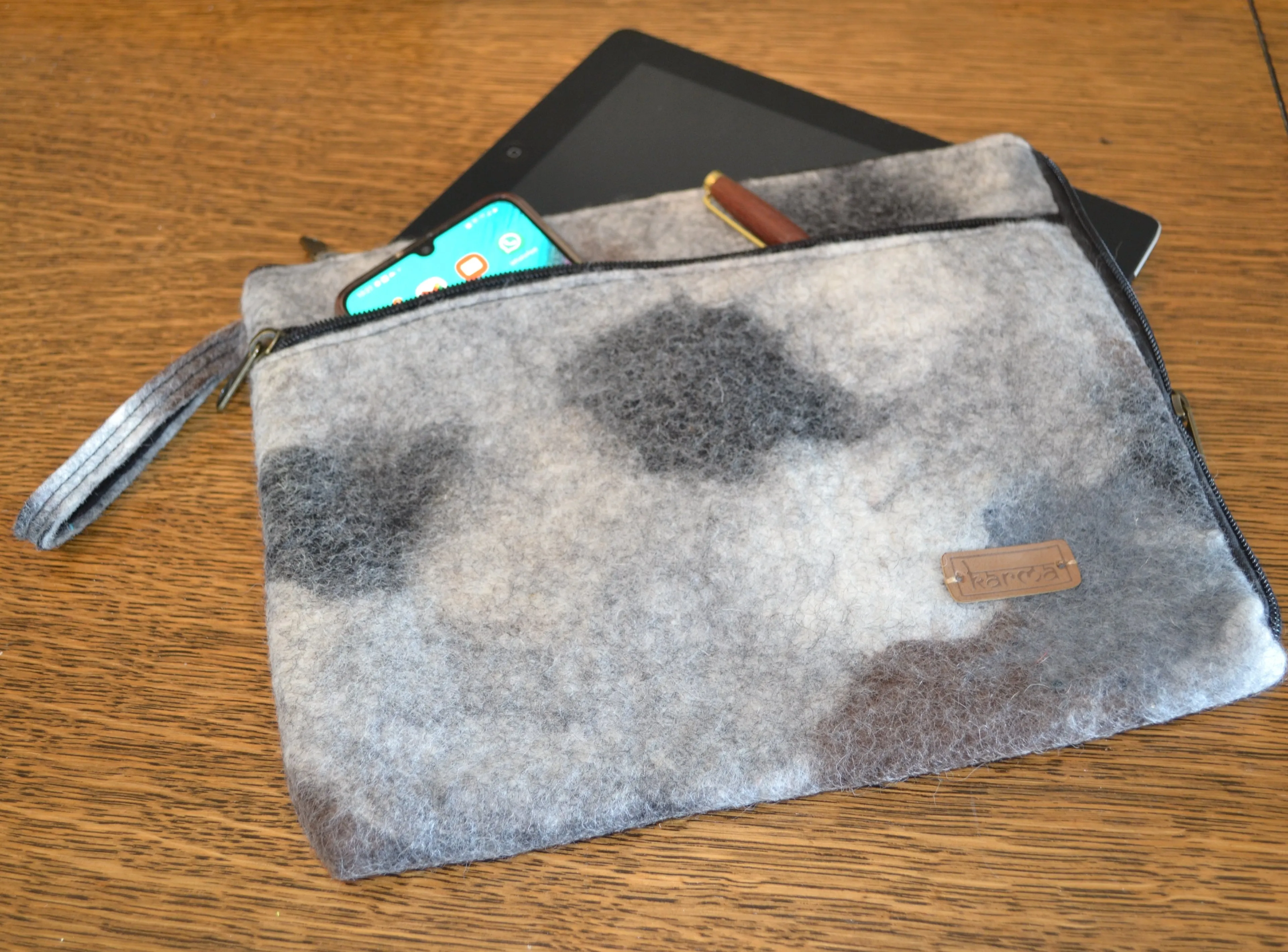 Laptop Sleeve Made of Felt 