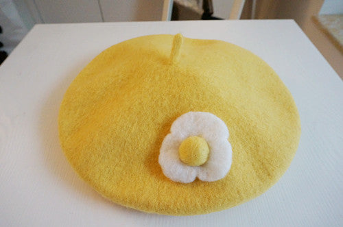 Macaroon Egg Beret