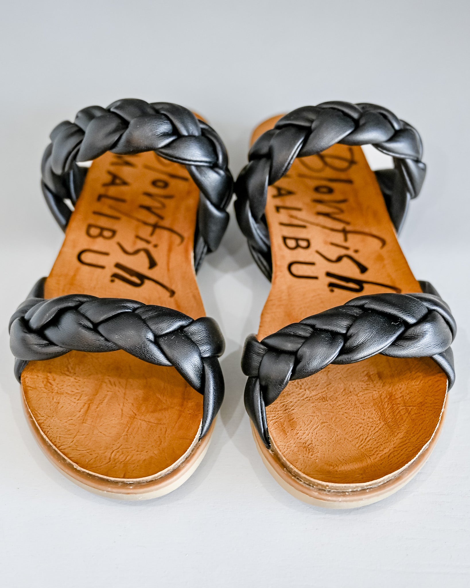 Mariana 2-Strap Sandals with Braided Design.