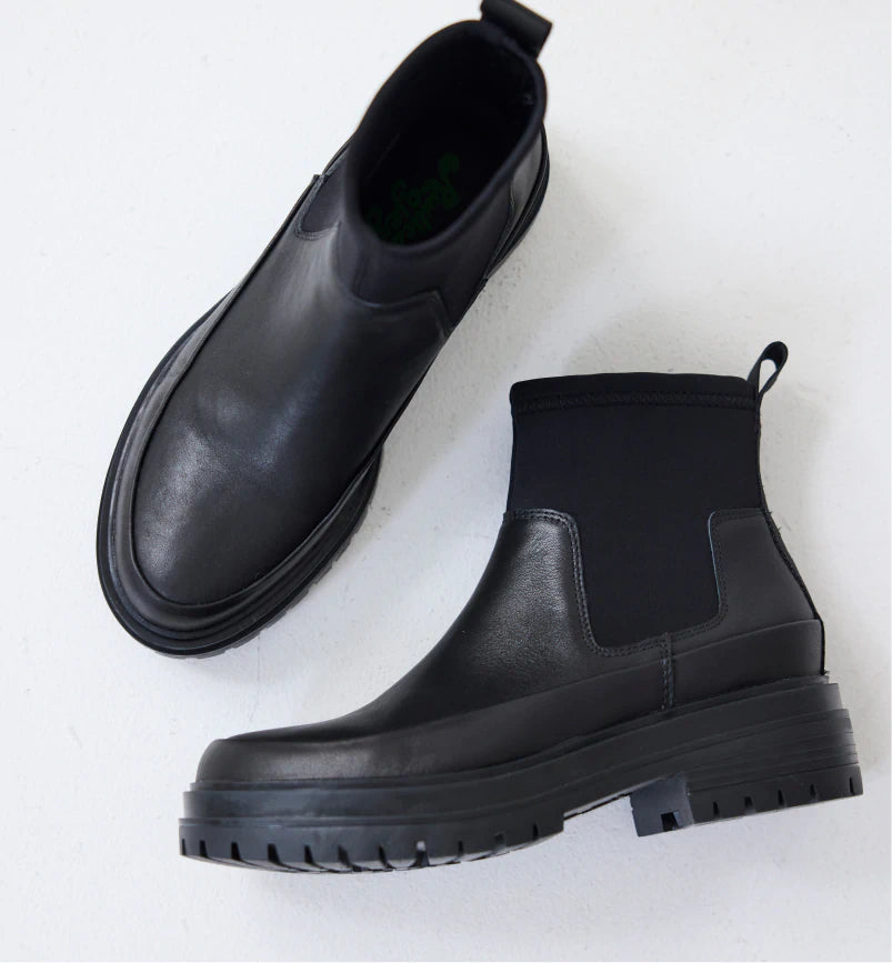 Orion Skies Black Leather Boot