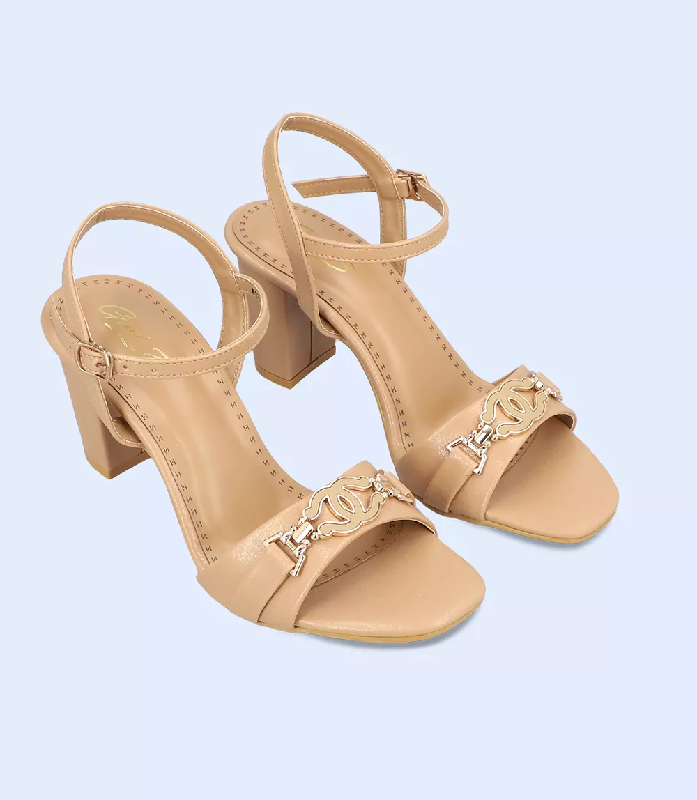 sandal heel for women in tan color