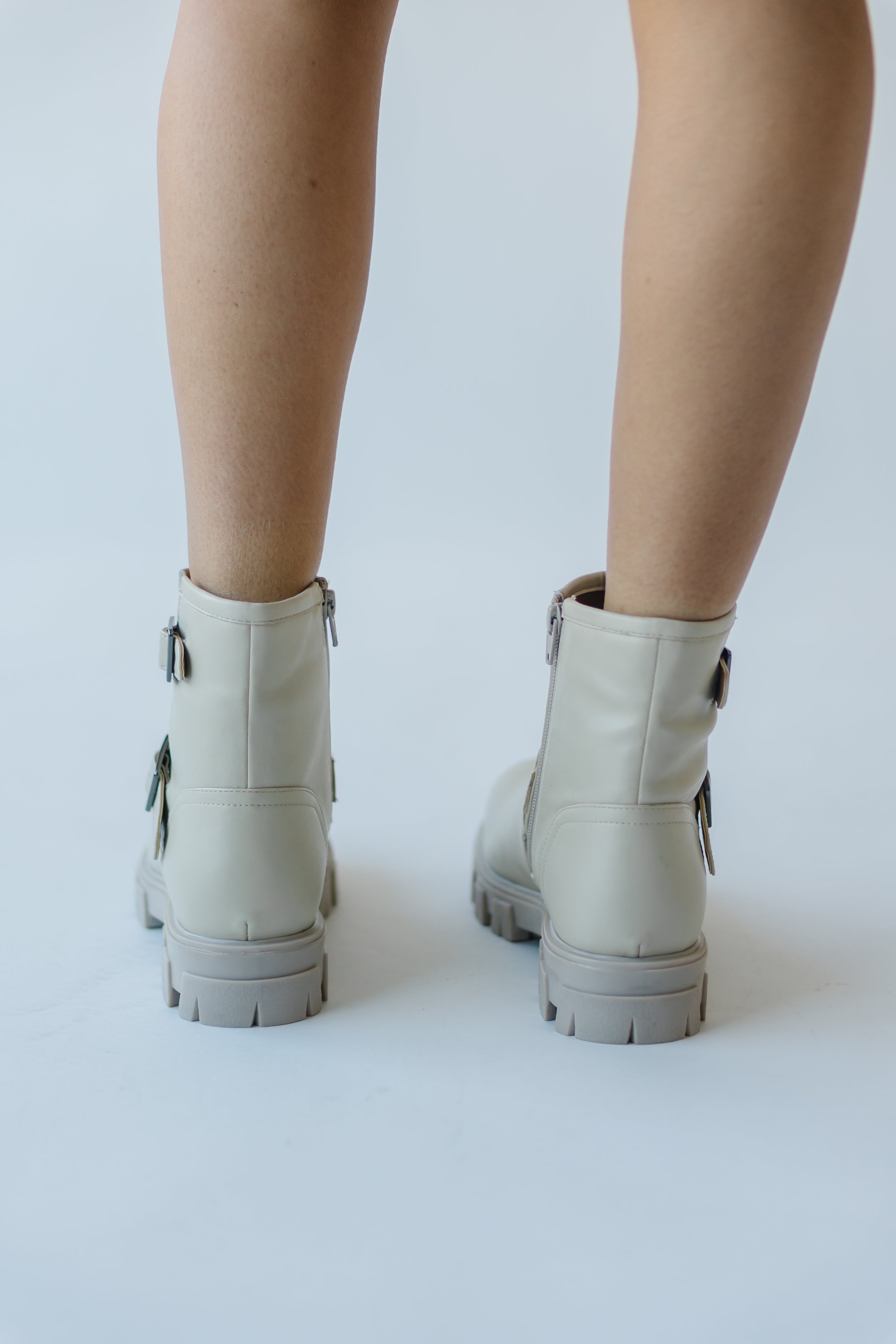 Seychelles Off White Leather Boot - Unbroken, Durable Quality.