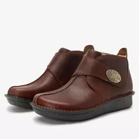 Stylish Caiti Chestnut Boot for Women