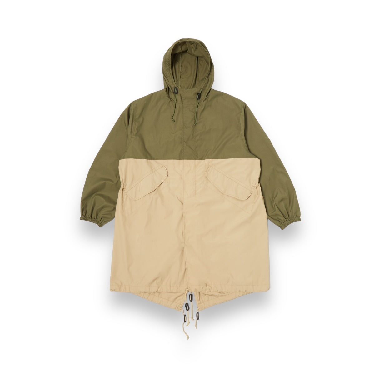 Universal Works Beach Parka 30101 recycled poly tech olive/sand - Eco-Friendly Stylish Parka