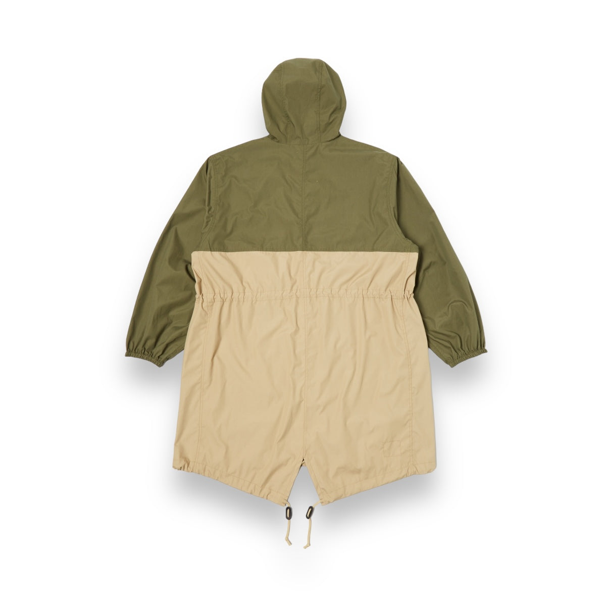 Universal Works Beach Parka 30101 recycled poly tech olive/sand - Eco-Friendly Stylish Parka