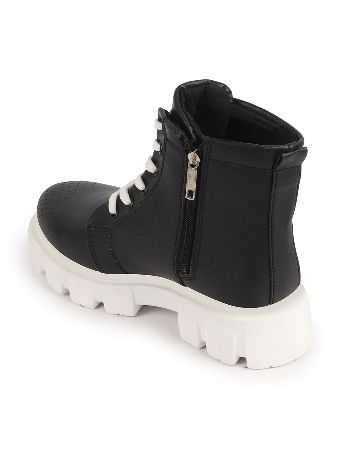 Winter Women's Black Outdoor High Top Boots with Chunky Lace Up